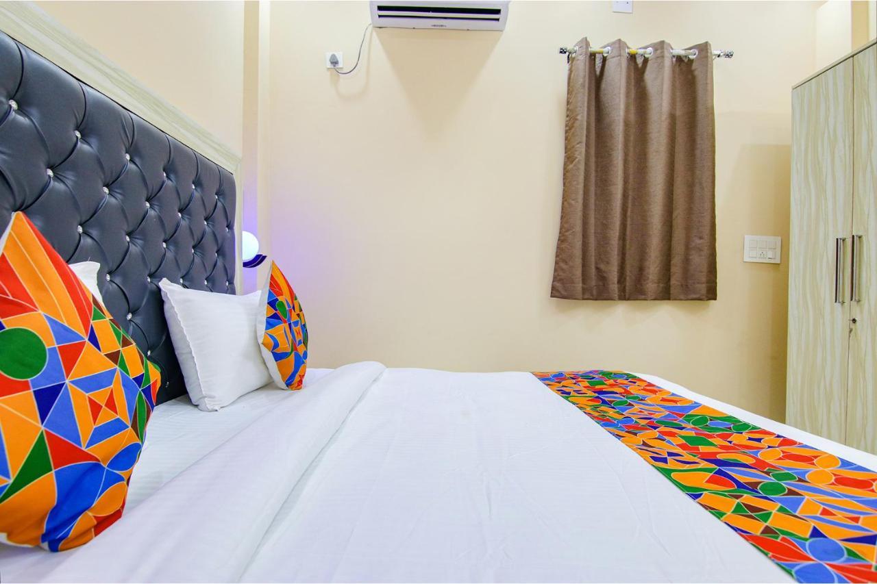 Fabhotel Ashok Vihar - Nr North Campus, Delhi University New Delhi Exterior photo