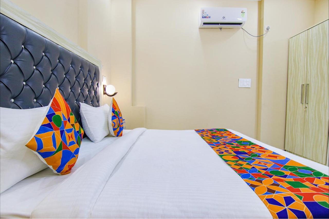 Fabhotel Ashok Vihar - Nr North Campus, Delhi University New Delhi Exterior photo
